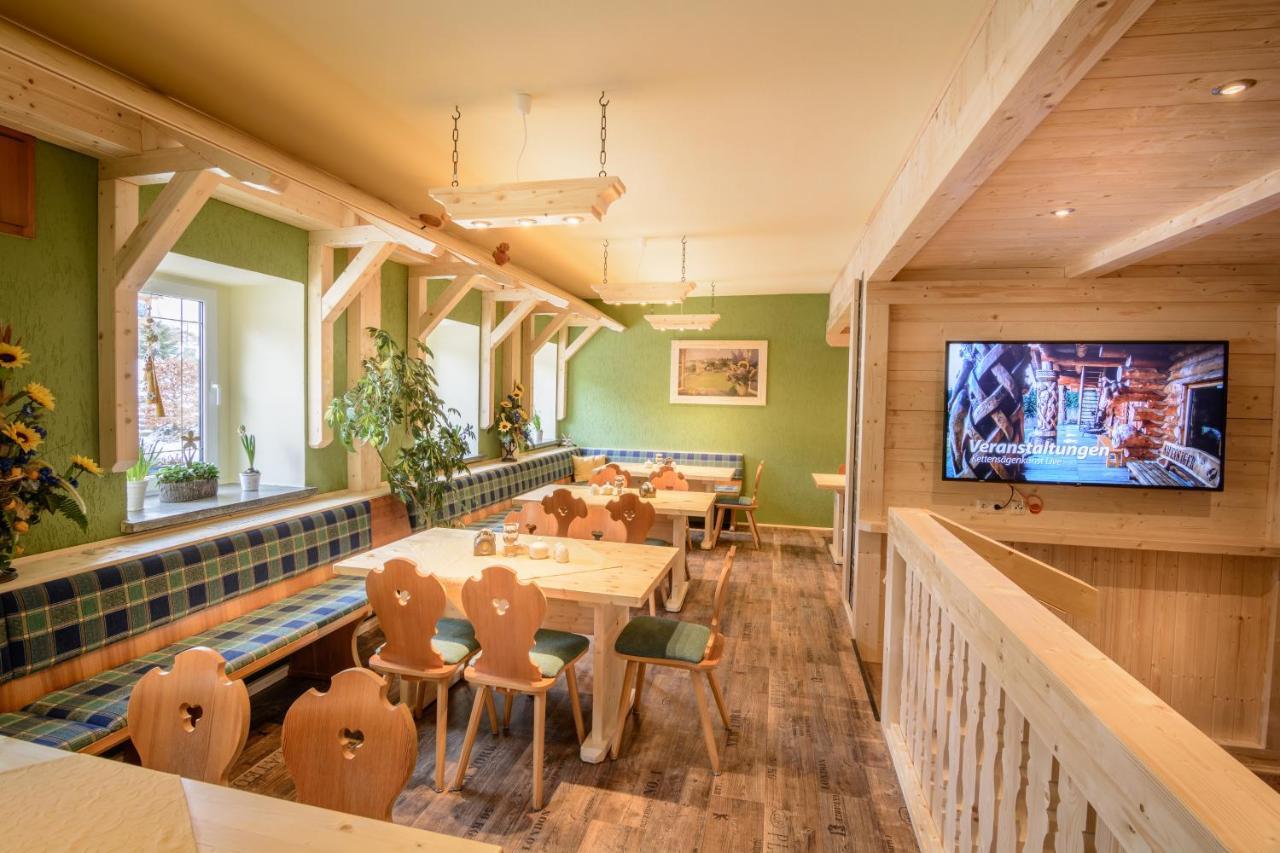 Ferienhotel Goldhuebel Нойхаузен Экстерьер фото