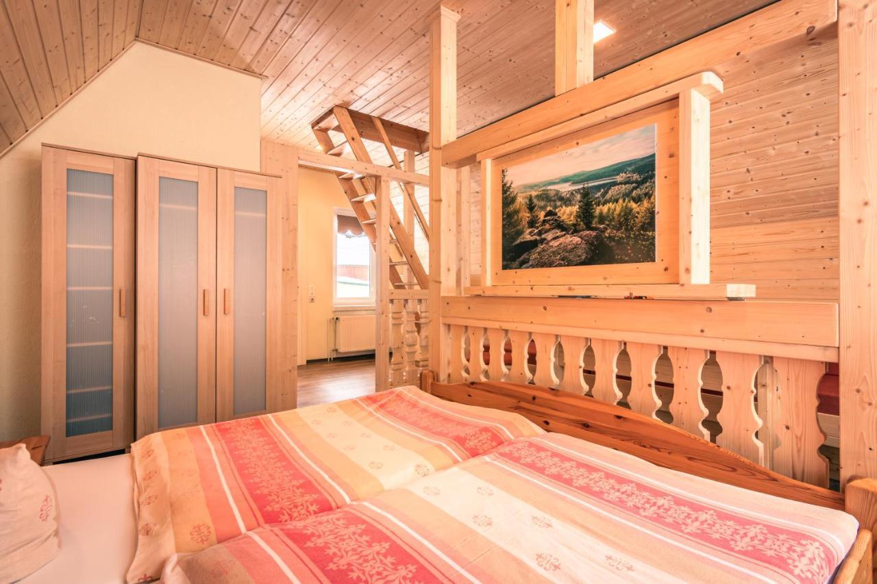 Ferienhotel Goldhuebel Нойхаузен Экстерьер фото